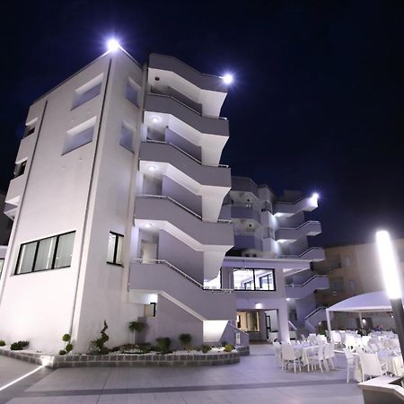 Hotel Melissa Torre Melissa Luaran gambar