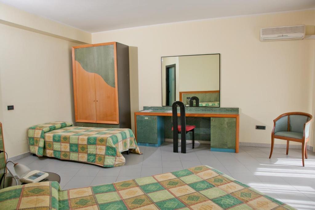 Hotel Melissa Torre Melissa Luaran gambar