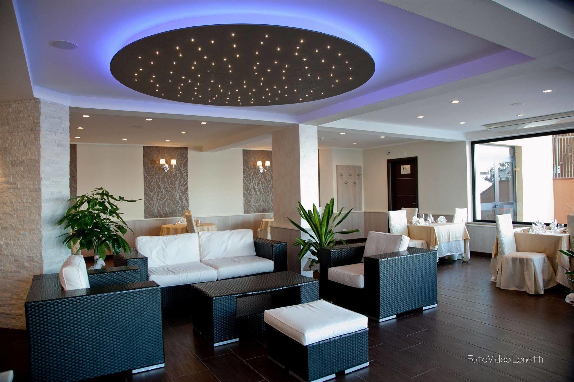 Hotel Melissa Torre Melissa Luaran gambar